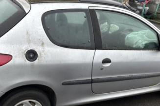 Pare choc avant PEUGEOT 206