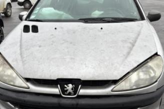 Pare choc avant PEUGEOT 206