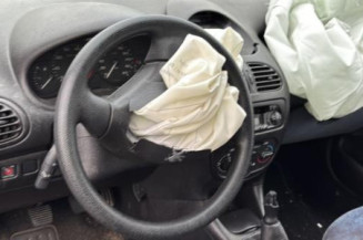 Pare choc avant PEUGEOT 206