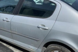 Pivot de moyeu avant gauche PEUGEOT 407