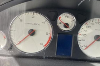 Pivot de moyeu avant gauche PEUGEOT 407