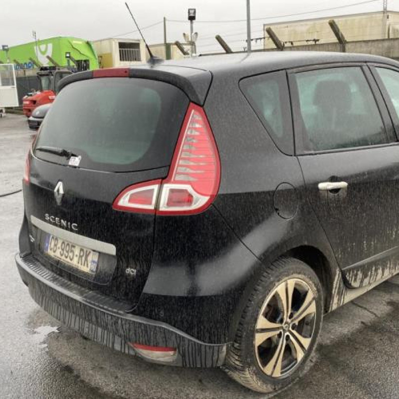 Feu arriere secondaire gauche (feux) RENAULT SCENIC 3 Photo n°6