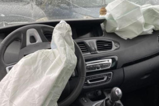 Feu arriere secondaire gauche (feux) RENAULT SCENIC 3