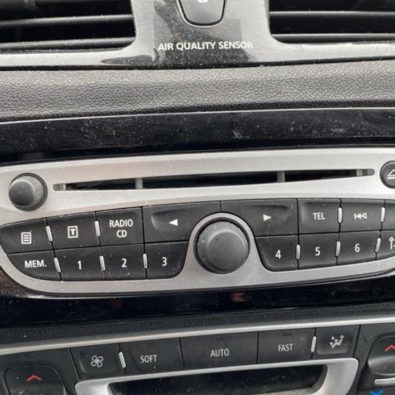 Feu arriere secondaire gauche (feux) RENAULT SCENIC 3 Photo n°19