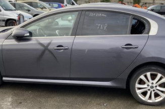 Feu arriere secondaire gauche (feux) RENAULT LATITUDE