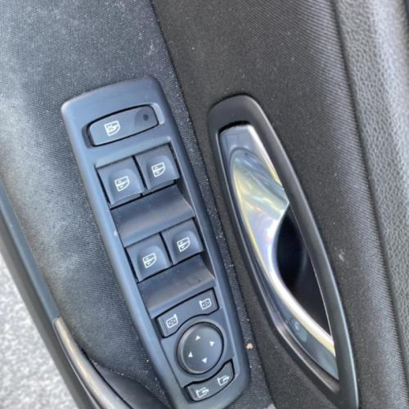 Vase de lave glace RENAULT LAGUNA 3 Photo n°10