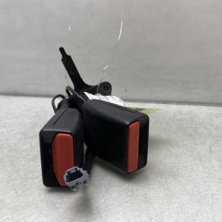 Attache ceinture avant droit RENAULT CLIO 4 Photo n°1