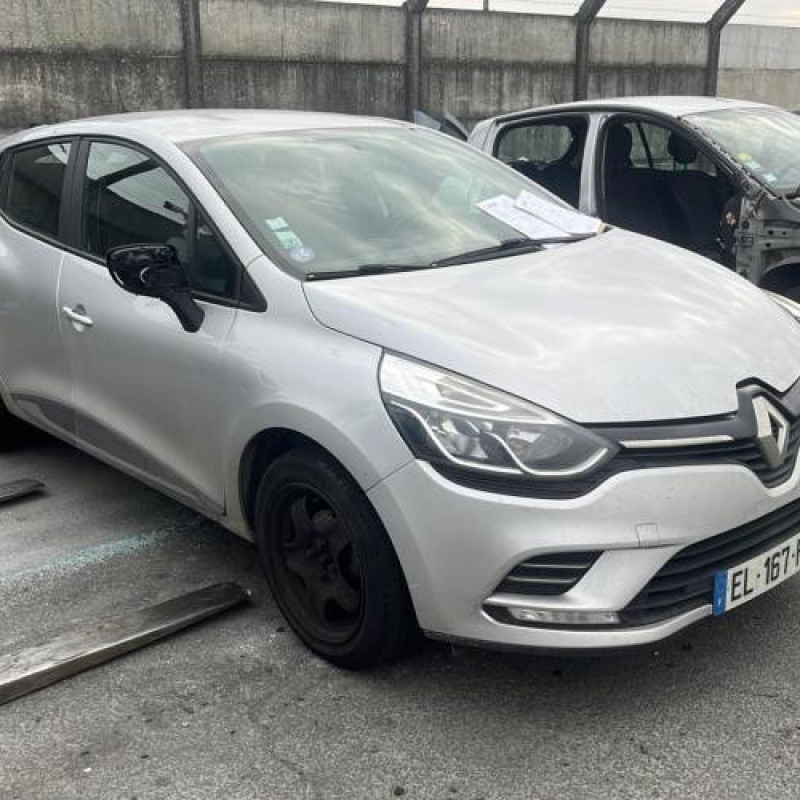 Attache ceinture avant droit RENAULT CLIO 4 Photo n°5