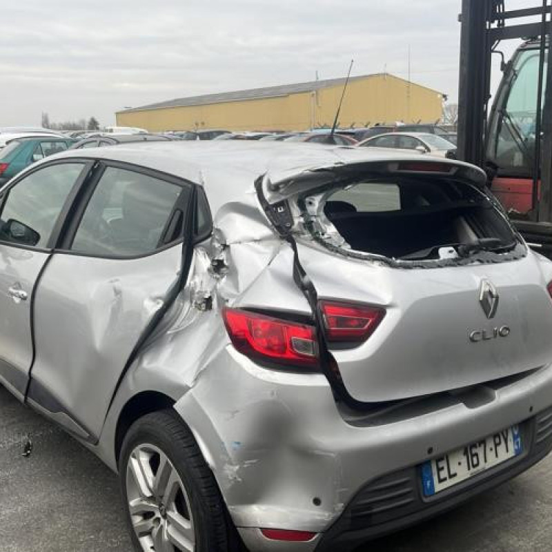 Attache ceinture avant droit RENAULT CLIO 4 Photo n°8