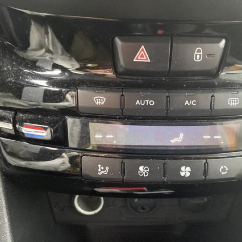 Ceinture arriere droit PEUGEOT 208 1 Photo n°14