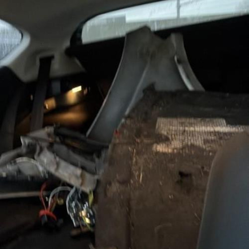 Bloc ABS (freins anti-blocage) FORD FIESTA 6 Photo n°10