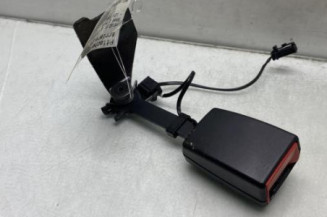 Attache ceinture arriere gauche PEUGEOT 3008 2
