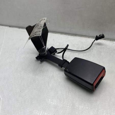 Attache ceinture arriere gauche PEUGEOT 3008 2