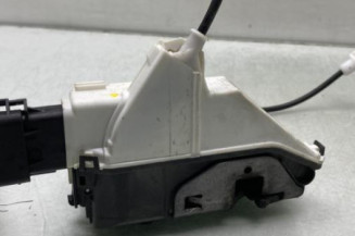 Serrure avant droit PEUGEOT 5008 1