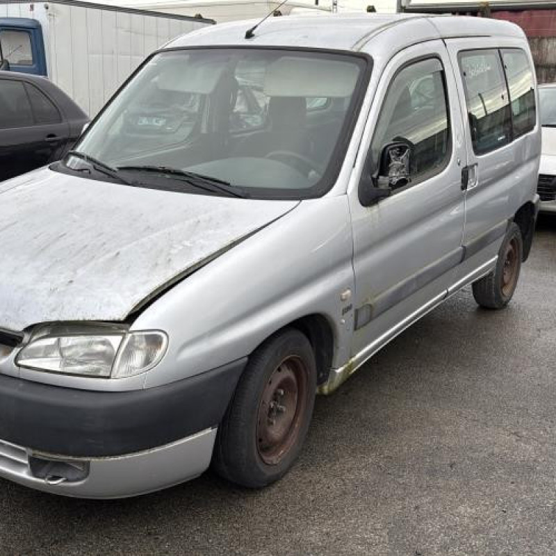 Calandre PEUGEOT PARTNER 1 Photo n°5