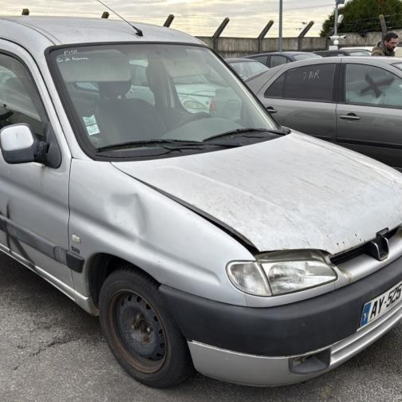 Calandre PEUGEOT PARTNER 1 Photo n°6