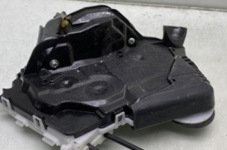 Serrure avant droit TOYOTA YARIS 3