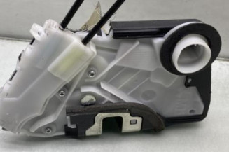 Serrure avant droit TOYOTA YARIS 3