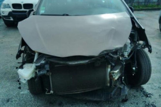 Serrure avant droit TOYOTA YARIS 3
