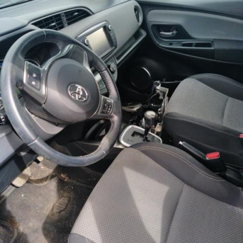 Serrure avant droit TOYOTA YARIS 3 Photo n°10