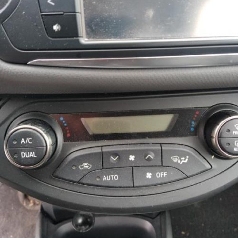 Serrure avant droit TOYOTA YARIS 3 Photo n°14