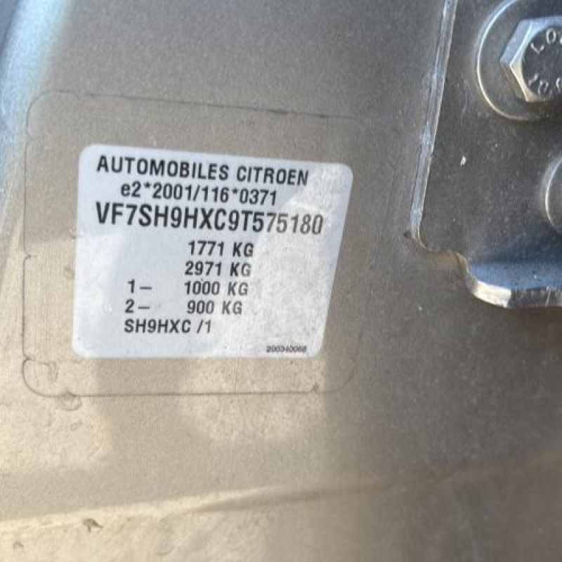 Vitre arriere droit CITROEN C3 PICASSO Photo n°20