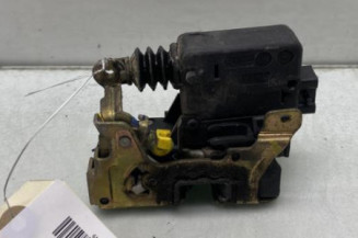 Serrure avant gauche RENAULT KANGOO 1