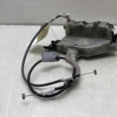 Serrure arriere droit PEUGEOT 3008 2