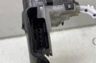 Serrure arriere droit PEUGEOT 3008 2