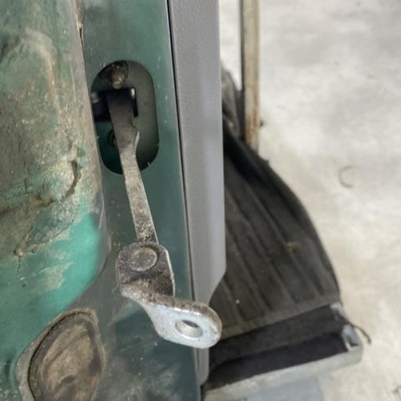 Porte avant droit RENAULT CLIO 1 Photo n°5