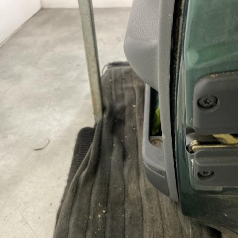 Porte avant droit RENAULT CLIO 1 Photo n°6