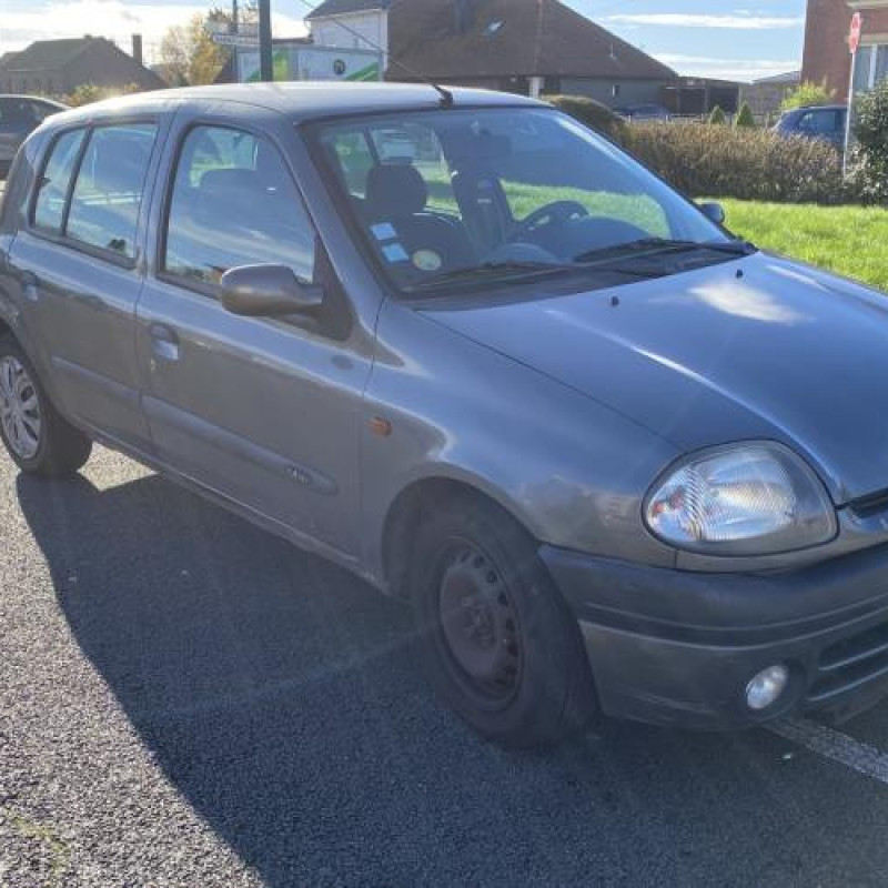 Moteur RENAULT CLIO 2 Photo n°5