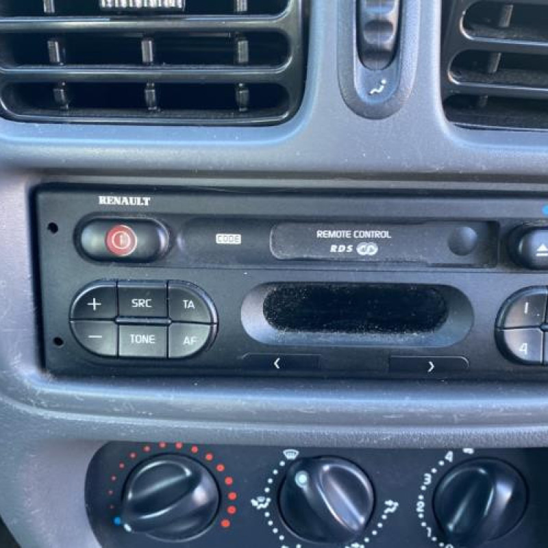 Moteur RENAULT CLIO 2 Photo n°13