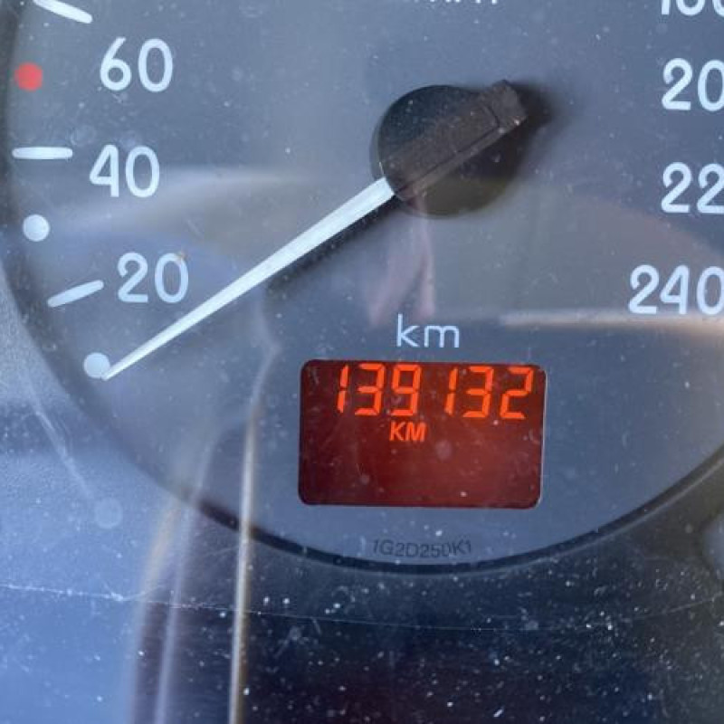 Moteur RENAULT CLIO 2 Photo n°15