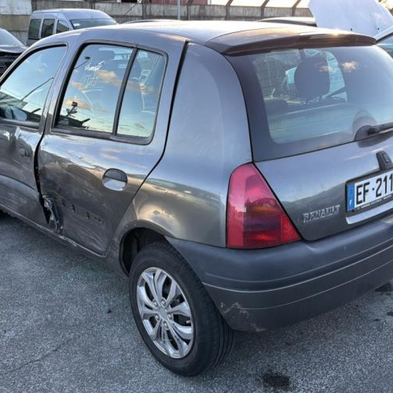Moteur RENAULT CLIO 2 Photo n°19