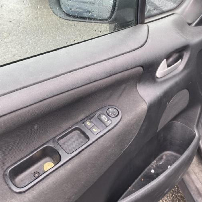 Renfort pare choc arriere (traverse) PEUGEOT 207 Photo n°9
