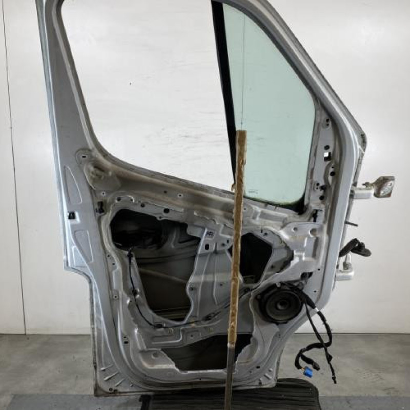 Porte avant gauche RENAULT MASTER 3 Photo n°8