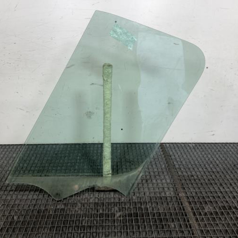 Vitre avant droit RENAULT MASTER 3 Photo n°6