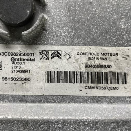 Calculateur moteur PEUGEOT 3008 2