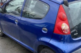 Bras essuie glace arriere PEUGEOT 107