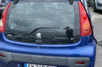 Bras essuie glace arriere PEUGEOT 107