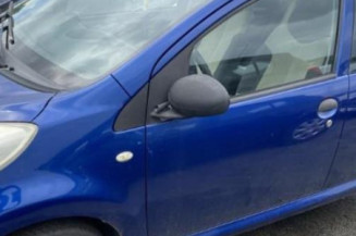 Bras essuie glace arriere PEUGEOT 107