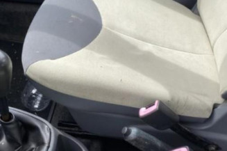 Bras essuie glace arriere PEUGEOT 107