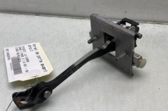Arret de porte avant droit PEUGEOT 5008 1