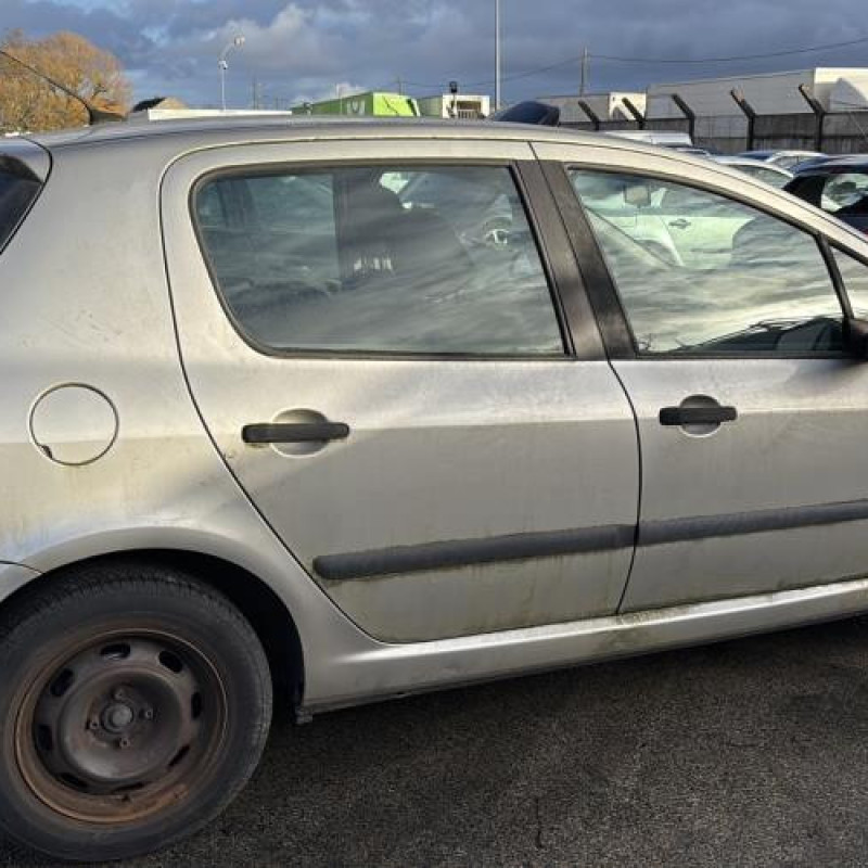 Boitier BSI PEUGEOT 307 Photo n°9
