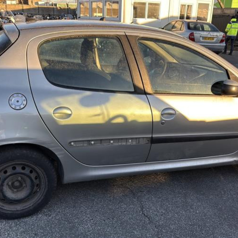 Boitier BSI PEUGEOT 206 Photo n°9
