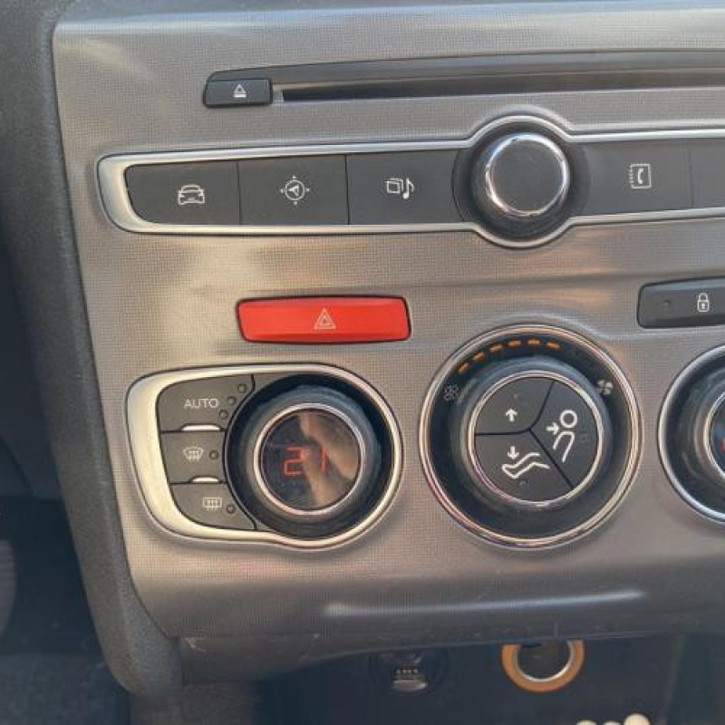 Calculateur moteur CITROEN C4 2 Photo n°19