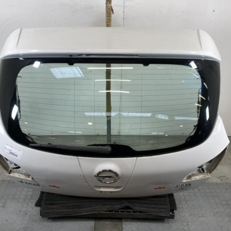 Malle/Hayon arriere OPEL ASTRA J Photo n°1