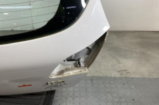 Malle/Hayon arriere OPEL ASTRA J