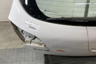 Malle/Hayon arriere OPEL ASTRA J